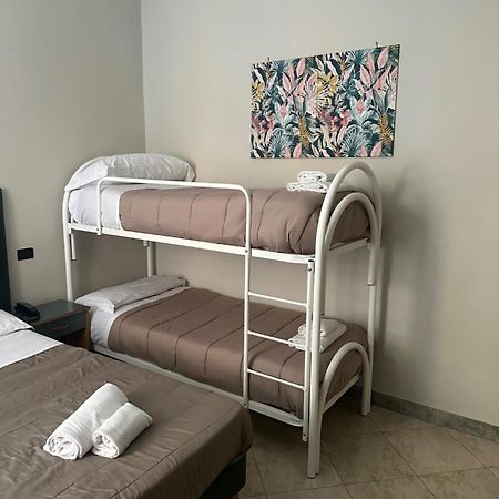 Smart Station Hotel Napoli Ngoại thất bức ảnh