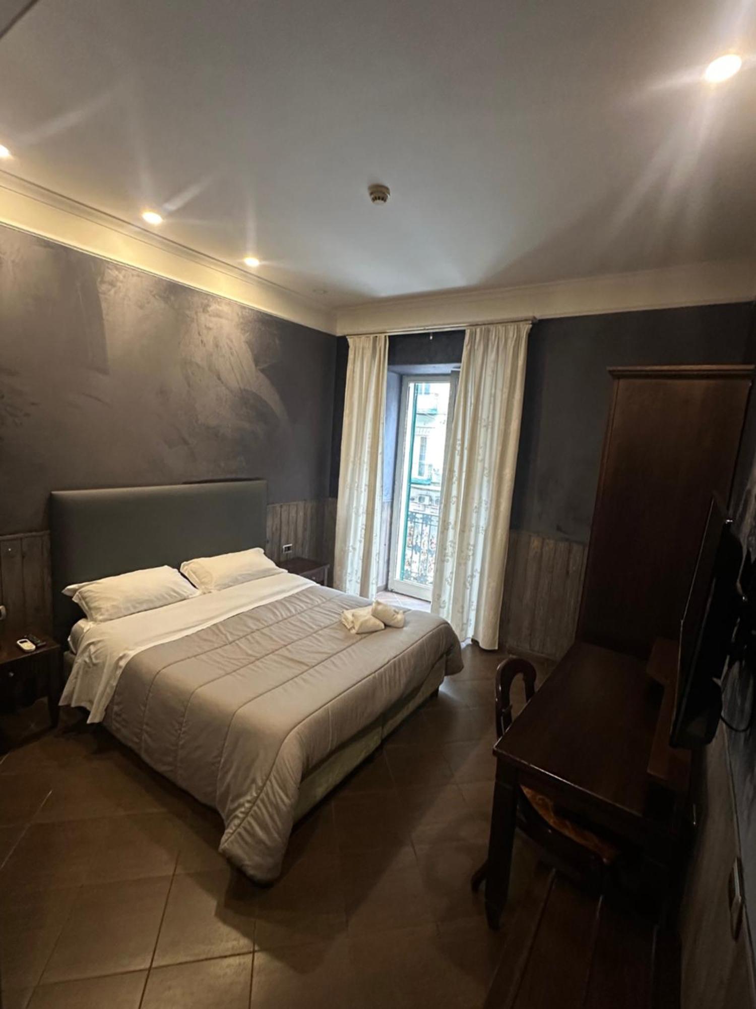 Smart Station Hotel Napoli Ngoại thất bức ảnh